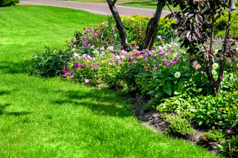 Flower Bed Maintenance in Ventura County, CA